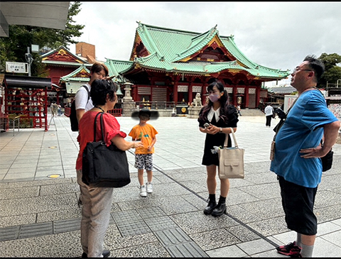 AKIBATuJT~bg_c_2025